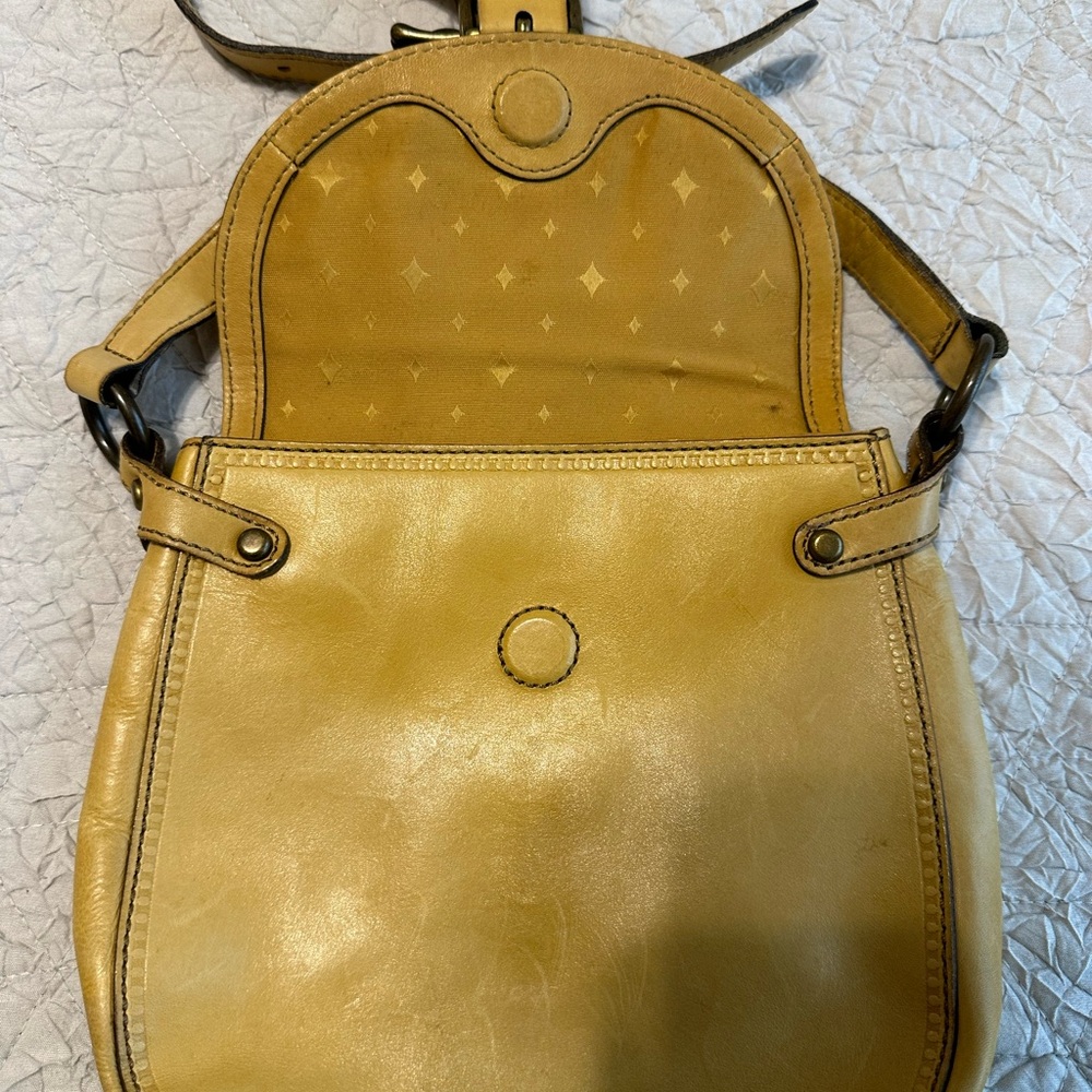 Fossil butter Yellow Leather Crossbody Bag - Picture 7 of 7